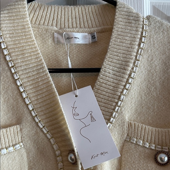 Cream Cardigan with Pearl Buttons - Picture 7 of 15